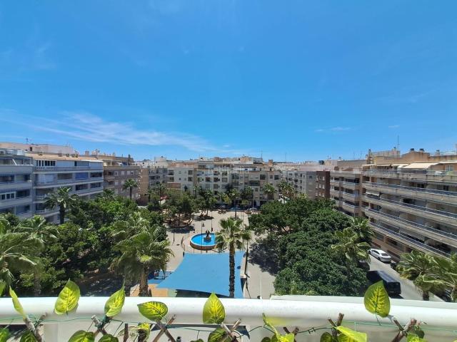 Ático en venta en Torrevieja, Zona Playa del Cura. GRAN ÁTICO EN TORREVIEJA 2 HAB, 2 BAÑOS. Áticos.