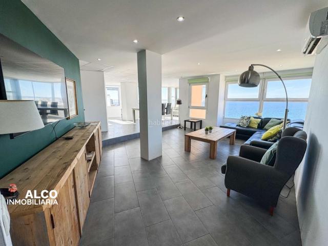 Ático en venta en Torrox, Centro Internacional. Exclusivo Ático con Terraza Panorámica de 110 m y Vistas al MarEsta impresionante propiedad de 230 m totales que incluye una espec. Áticos.