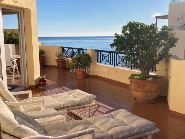 Ático en venta en Torrox, El Peñoncillo. Ático de 2 dormitorios con impresionantes vistas al mar y a la montaña en Torrox Costa. Áticos.