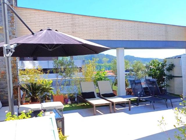 Ático en venta en Urduliz. ATICO AMPLIO Y CON GRAN ESPACIO EXTERIOR. Áticos.