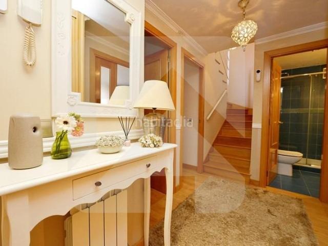 Ático en venta en Valdemoro, Centro. PRECIOSO ATICO DULPLEX EN PLENO CENTRO DE VALDEMORO CON PLAZA DE GARAJE Y TRASTERO. Áticos.