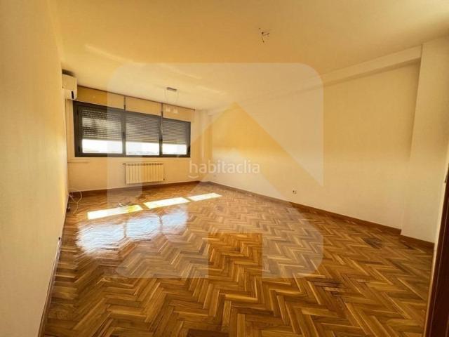 Ático en venta en Valdemoro, Hospital. VENTA DE ATICO DUPLEX EN URBANIZACION CON PISCINA. Áticos.