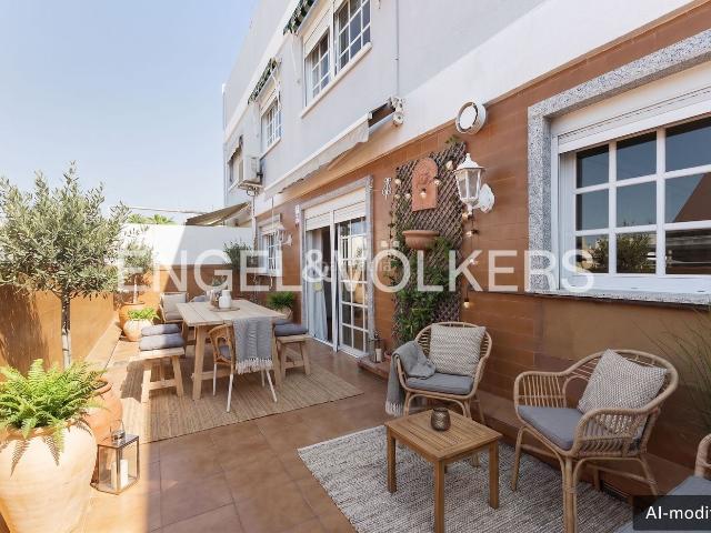 Ático en venta en Valencia, Barrio de Patraix. Luminoso ático dúplex en Mossen de Fenollar. Áticos.