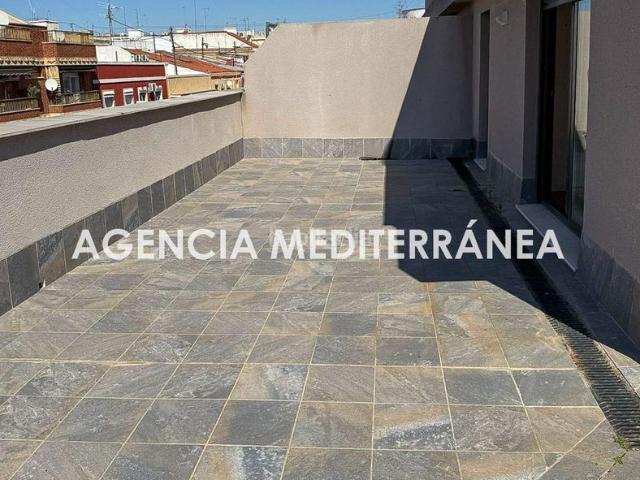 Ático en venta en Valencia, Nou Moles. Espectacular ático con terraza de ensueño en Nou Moles. Áticos.