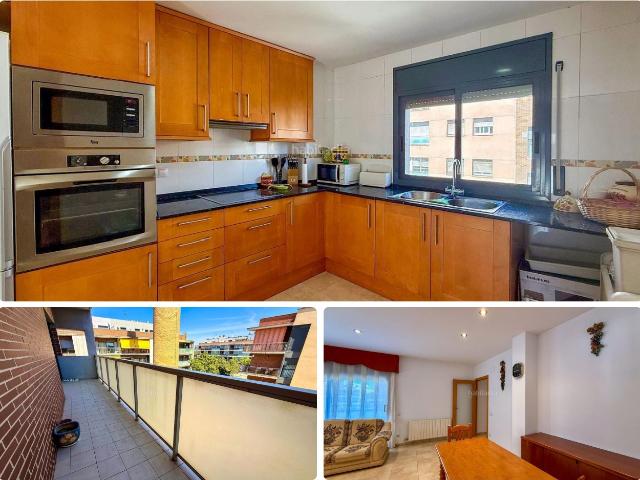 Ático en venta en Vendrell El, Centre Costa Dorada. 33454 El Vendrell, céntrico ático con 3 dormitorios, solárium, parking y trastero. Áticos Vendrell.