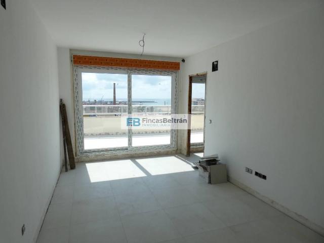 Ático en venta en Vinaròs, Casco Urbano. Ático a estrenar de 2 dormitorios con parking. Áticos.