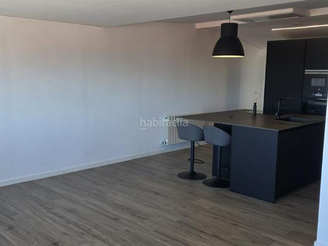 Ático en venta en Vigo, Camelias Pi y Margall. ATICO CON VISTAS A LAS CIES, TERRAZA Y UNICO PISO EN PLANTA. Áticos.