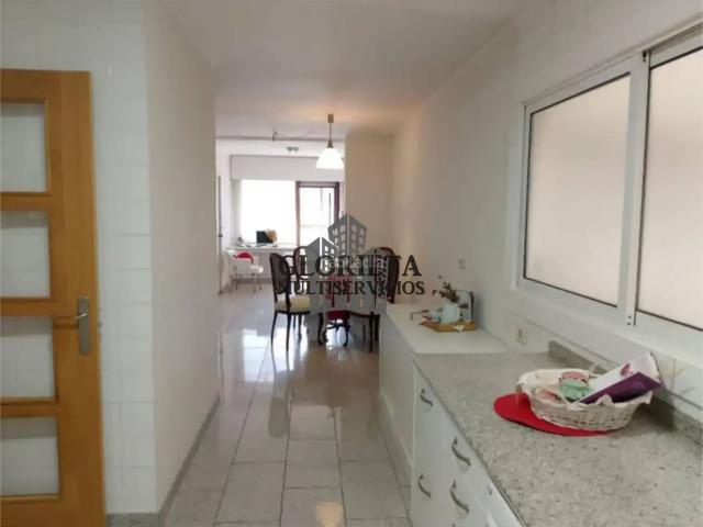 Ático en venta en Vigo, Plaza España Corte Inglés. PISO DE 5 HABITACIONES EN PIZARRO CON PLAZA DE GARAJE AMPLIA PARA DOS COCHES. Áticos.