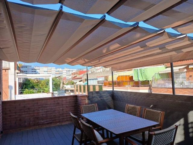 Ático en Venta en Vila de Gràcia