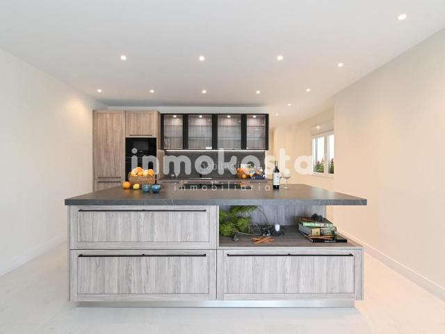 Ático en venta en Vila Joiosa la, Centro Urbano. Ático de diseño con terraza de 25 m y calidades premium a 300 m de la playa Villajoyosa centro. Áticos Vila Joiosa.