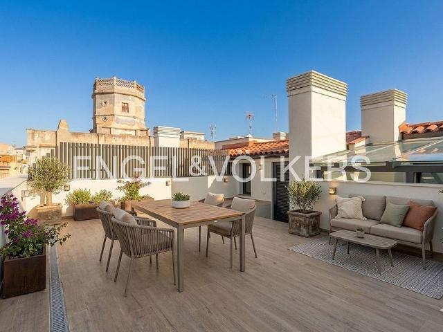Ático en venta en Vilanova i La Geltrú, de 159 m² 4 habitaciones por 795.000