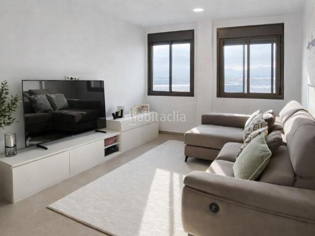 Ático en venta en Villarreal Vila real, Avenida Alemania Italia. ÁTICO DÚPLEX EXCLUSIVO CON REGALO DE MOBILIARIO + TERRAZA PRIVADA + PARKING + TRASTERO. Áticos Villarreal Vila.