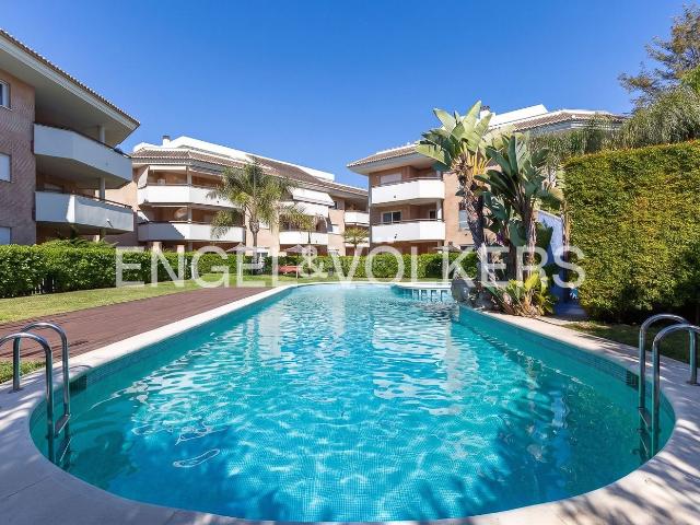 Ático en venta en Xàbia, Montañar El Arenal. Luz, Espacio y Ubicación Premium Ático Dúplex en el Puerto de Jávea. Áticos.