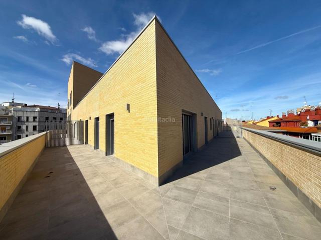 Ático en venta en Zaragoza, Alfonso. Ático en venta en Ramón y Cajal. Zaragoza. Áticos.