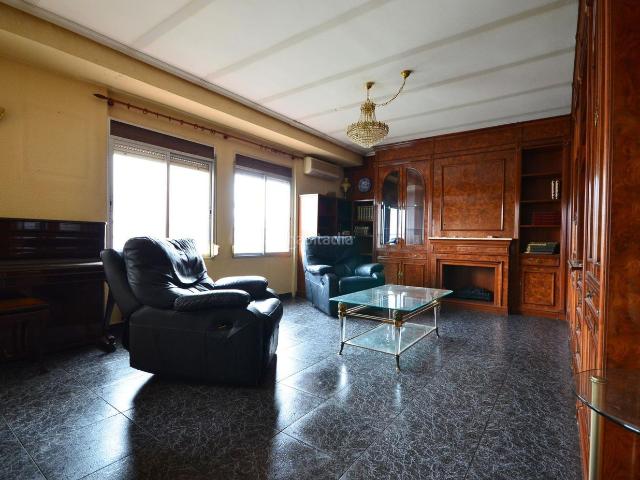 Ático en venta en Zaragoza, Barrio del Ave. ATICO CON 4 DORMITORIOS. Áticos.