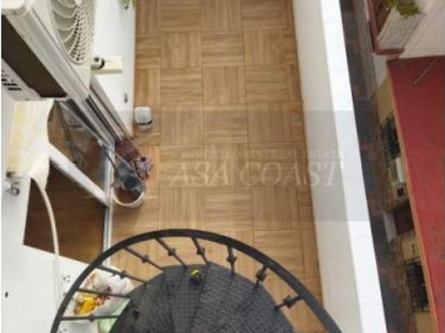 Ático en venta en zona Aquamijas, Mijas Costa Reformado y con solárium privado