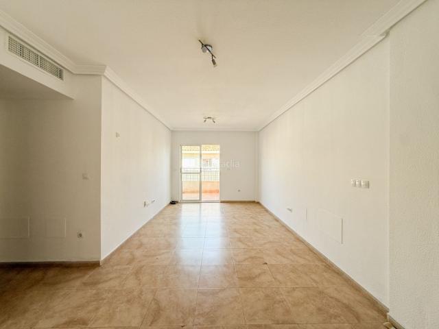 Ático en venta en Águilas, Los Collados Los Geraneos. Te presentamos este acogedor ático en venta en Dunas de Cope, Águilas, ubicado en una zona tranquila y rodeada de naturaleza, idea. Áticos.