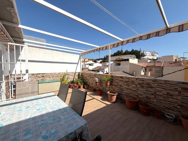 Ático en Venta en Álora