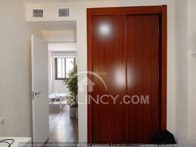 Ático en venta en Alcalá de Guadaira, Centro. Exclusivo dúplex reformado con gran terraza y zonas comunes con piscina. Áticos Alcalá de.