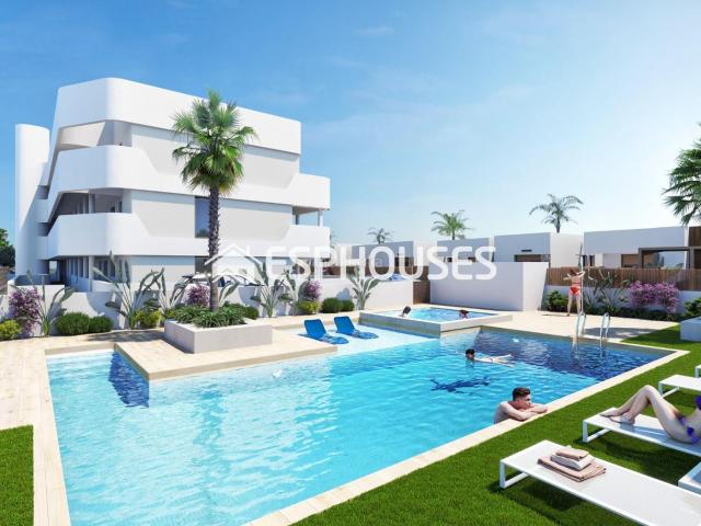 Ático en venta en Alcázares Los, Las Lomas de Rame Bahía Bella. Ático de obra nueva con solárium y vistas al golf y al Mar Menor en La Serena Golf, Los Alcázares. Áticos Alcázares.