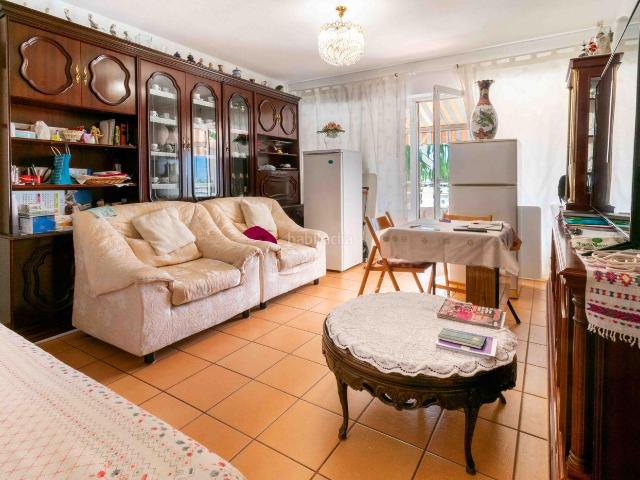 Ático en venta en Alfàs del Pi l´, L´Albir. Ático dúplex en el centro del Albir con dos dormitorios y piscina comunitaria. Áticos Alfàs del Pi.