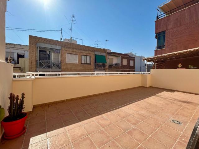Ático en venta en Alicante, Carolinas Altas. ATICO CON ASCENSOR, MUY LUMINOSO EN ALTOZANO. Áticos.