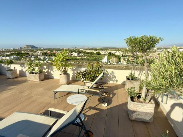 Ático en venta en Alicante, PAU 5. Exclusivo ático con impresionante terraza solárium en Azara, Pau 5. Áticos.