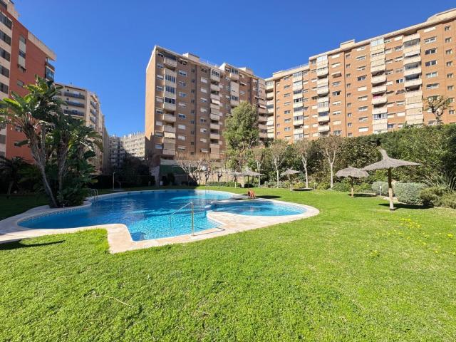 Ático en venta en Alicante, Paus Polígono San Blas. Ático Dúplex con terraza en PAU 2 Alicante. Áticos.