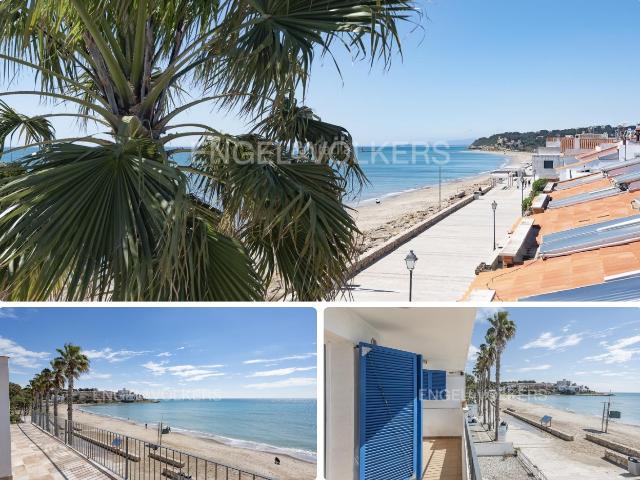 Ático en venta en Altafulla Costa Dorada. Exclusivo ático en primera linea de mar. Áticos.