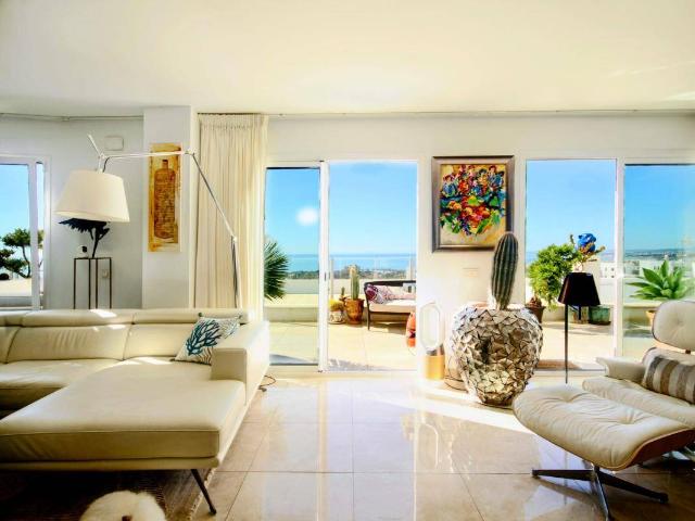 Ático en Venta en Alto de los Monteros