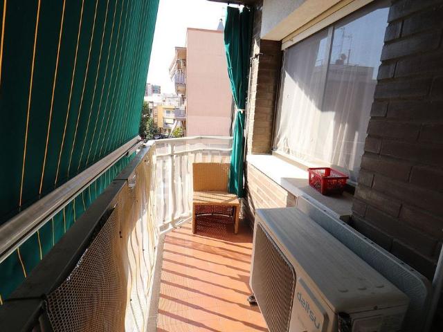 Ático en venta en avenida Del Parc, Cornellà de Llobregat, de 109 m² 4 habitaciones por 310.000