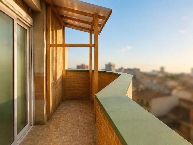 Ático en venta en avenida Santa Rosa, Santa Coloma de Gramanet, de 59 m² 3 habitaciones por 172.900