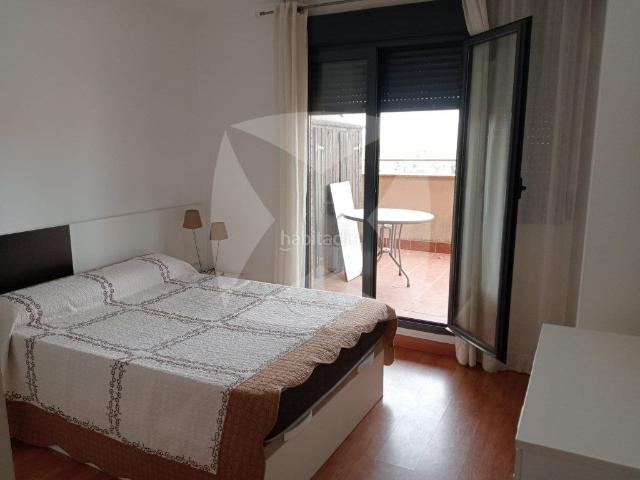 Ático en venta en Badajoz, Carretera de Sevilla Los Montitos. ATICO DE DOS DORMITORIOS CON TERRAZA DE 25 m2, ZONA CRT DE SEVILLA. Áticos.