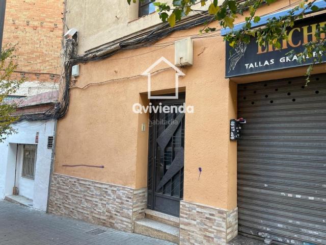 Ático en venta en Badalona, La Salut. Vivienda piso en Badalona, Barcelona.El inmueble tiene una superficie aproximada de 40 m2. y está distribuido en salón comedor, do. Áticos.