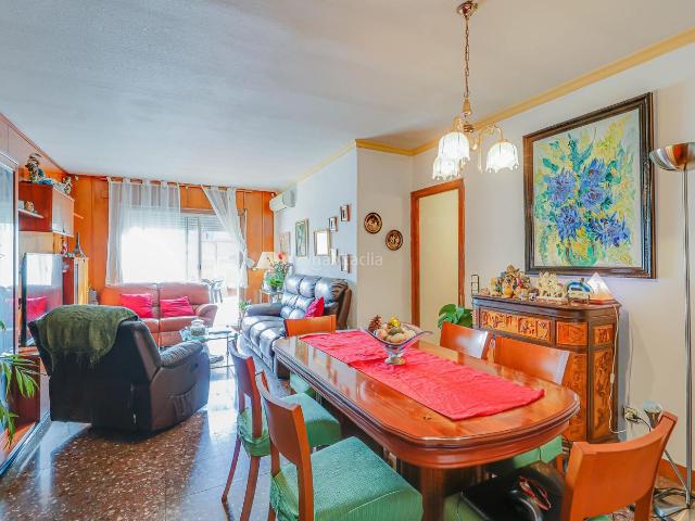 Ático en venta en Badalona, Llefià. Ático con gran terraza de 35mt2 en Carretera Antigua de Valencia de Badalona. Áticos.