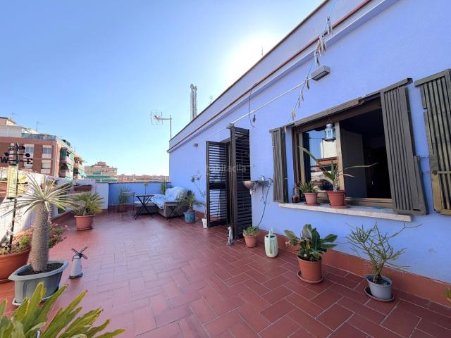 Ático en venta en Badalona, Llefià. ESTANCIAS UNICAS. Áticos.