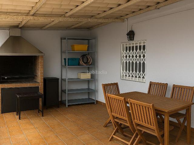 Ático en venta en Badalona, Sant Crist. Ático con gran terraza luminoso y amplio. Áticos.