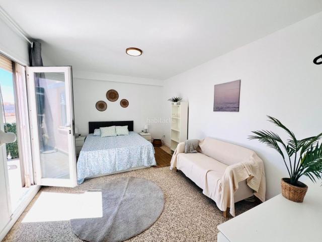 Ático en venta en Baleares Palma de Mallorca, S´Arenal. Ático Renovado con terraza a 100m de la Playa y Club Náutico de SArenal. Áticos Palma de.