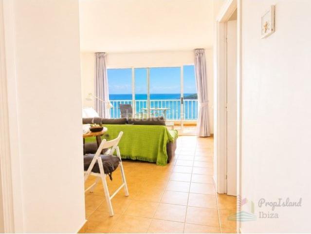 Ático en venta en Baleares Santa Eulària, Sant Carles. ÁTICO ÚNICO EN CALA NOVA CON VISTAS PANORÁMICAS AL MAR. Áticos Santa.