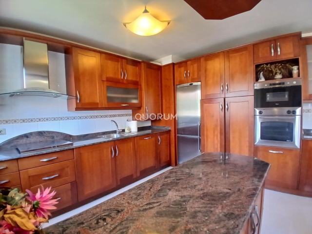 Ático en venta en Barakaldo, Burtzeña. Atico de 4 Habitaciones con Garaje y Trastero. Áticos.