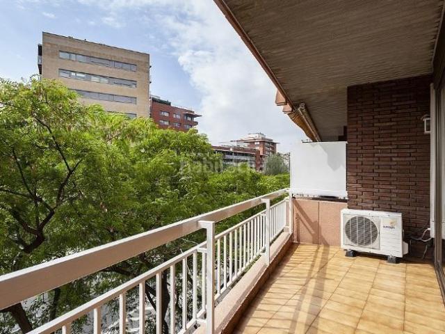 Ático en venta en Barcelona, Barri de les Corts. Ático en venta con gran Terraza Les Corts, Barcelona. Áticos.