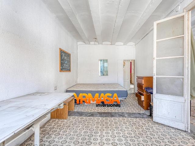 Ático en venta en Barcelona, Gòtic. Oportunidad de Inversión Ático con terraza en Calle Ferran La Rambla. Piso de 115m2. Áticos.