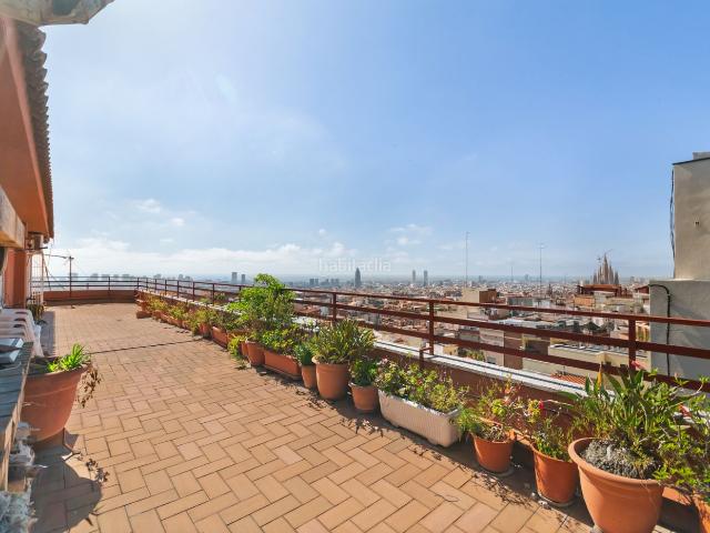 Ático en venta en Barcelona, Guinardó. VISTAS QUE ENAMORAN. Áticos.