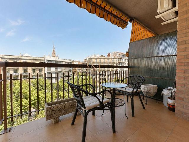 Ático en venta en Barcelona, de 100 m² 4 habitaciones por 580.000