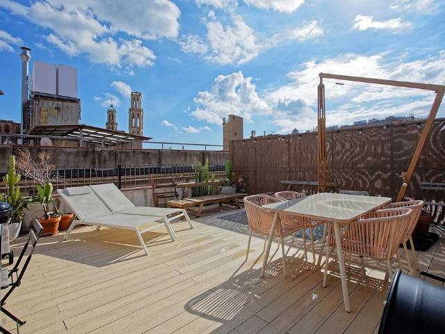 Ático en venta en Barcelona, de 122 m² 2 habitaciones por 795.000