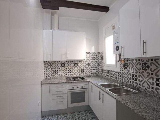 Ático en venta en Barcelona, de 69 m² 4 habitaciones por 415.000