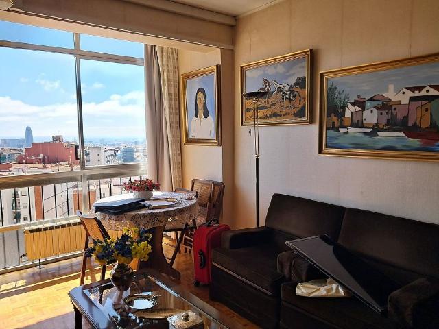 Ático en venta en Barcelona, de 94 m² 4 habitaciones por 590.000