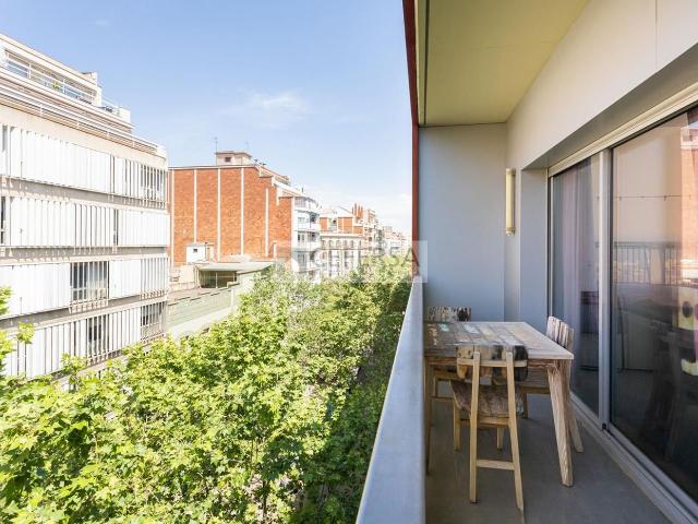 Ático en venta en Barcelona, Sagrada Família. Exclusivo piso alto y luminoso con amplia terraza en el emblemático barrio de la Sagrada Familia. Áticos.