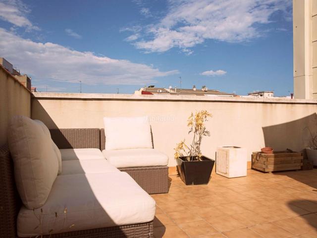 Ático en venta en Barcelona, Sagrada Família. FANTÁSTICO ÁTICO CON TERRAZA DE 47m2. Áticos.