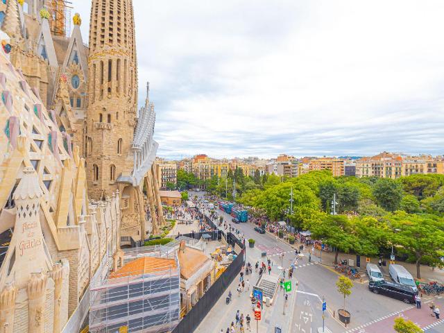 Ático en venta en Barcelona, Sagrada Família. Provença Sardenya delante de La Sagrada Familia. Áticos.